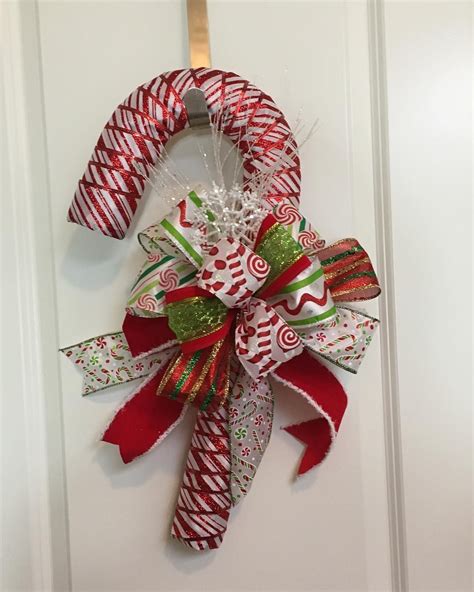 wire candy cane wreath ideas